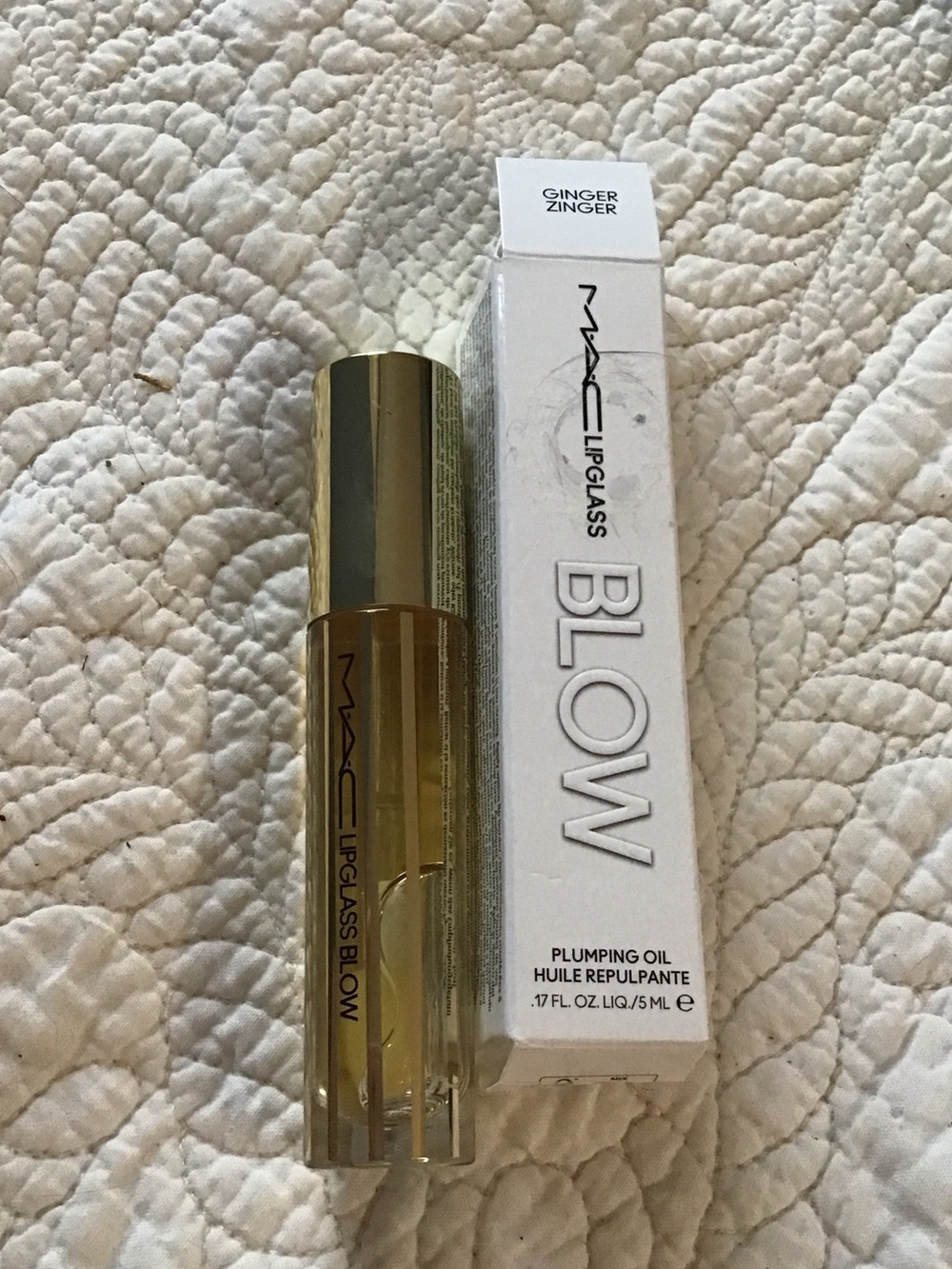 New MAC Cosmetics Lipglass Blow Plumping Oil in Ginger Zinger - Gold